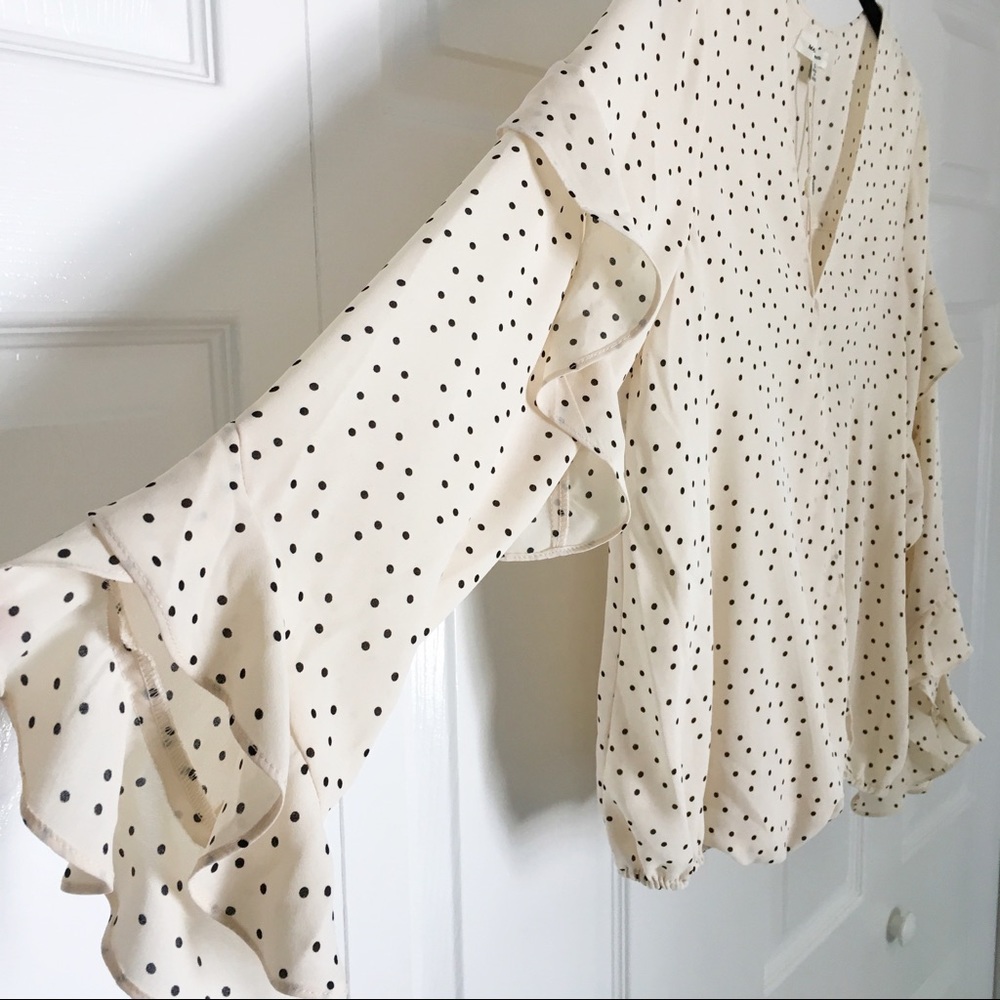 NWT Max Studio Ruffle Sleeve Blouse w/ Polka Dots